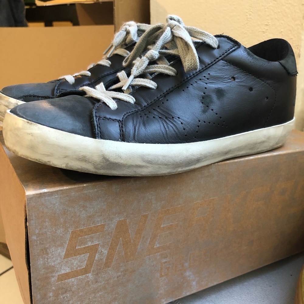 Golden Goose size 38 barely used - Picture 7 of 8